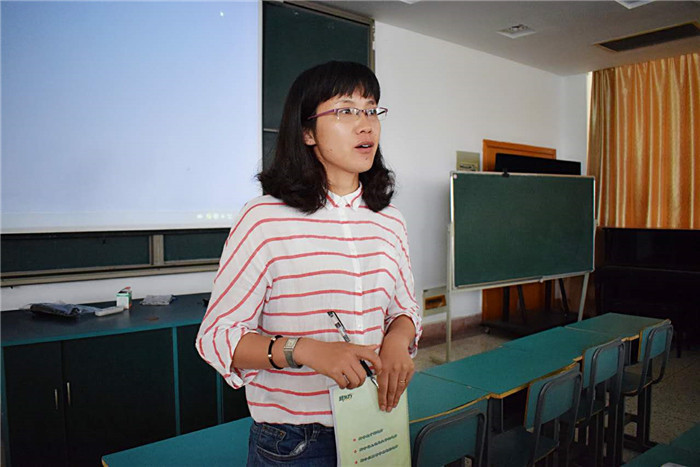 苏永菊_副本.jpg 苏永菊_副本.jpg